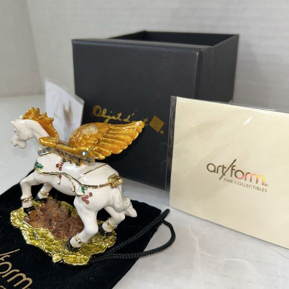 Pegasus Hinged Enamel Magnetic Jewel Trinket Box Art Form Collectible - Picture 4 of 12
